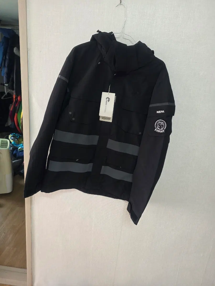 네파 레인저 블랙 자켓