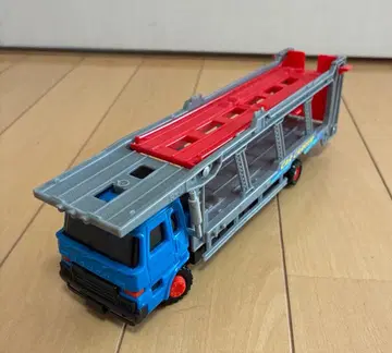 토미카 이스즈 커리어 카 CAR CARRIER 미니카