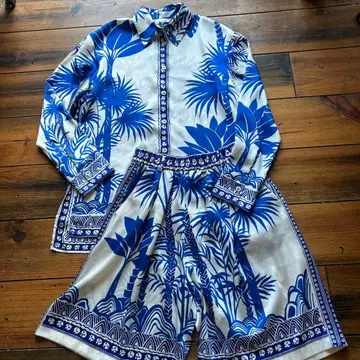 ZARA 보태니컬 무늬 긴팔 셔츠 화이트 블루 XS 숏팬츠