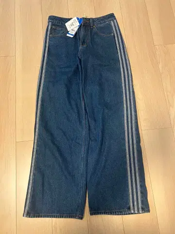 [ 미사용 새상품 ] 파이어버드 데님 adidas Original M 사이즈