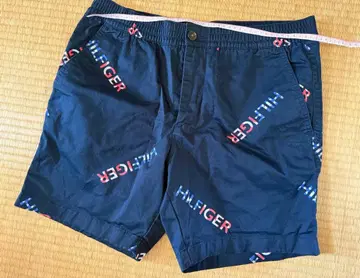 TOMMY HILFIGER 올 로고 무늬 숏팬츠 네이비