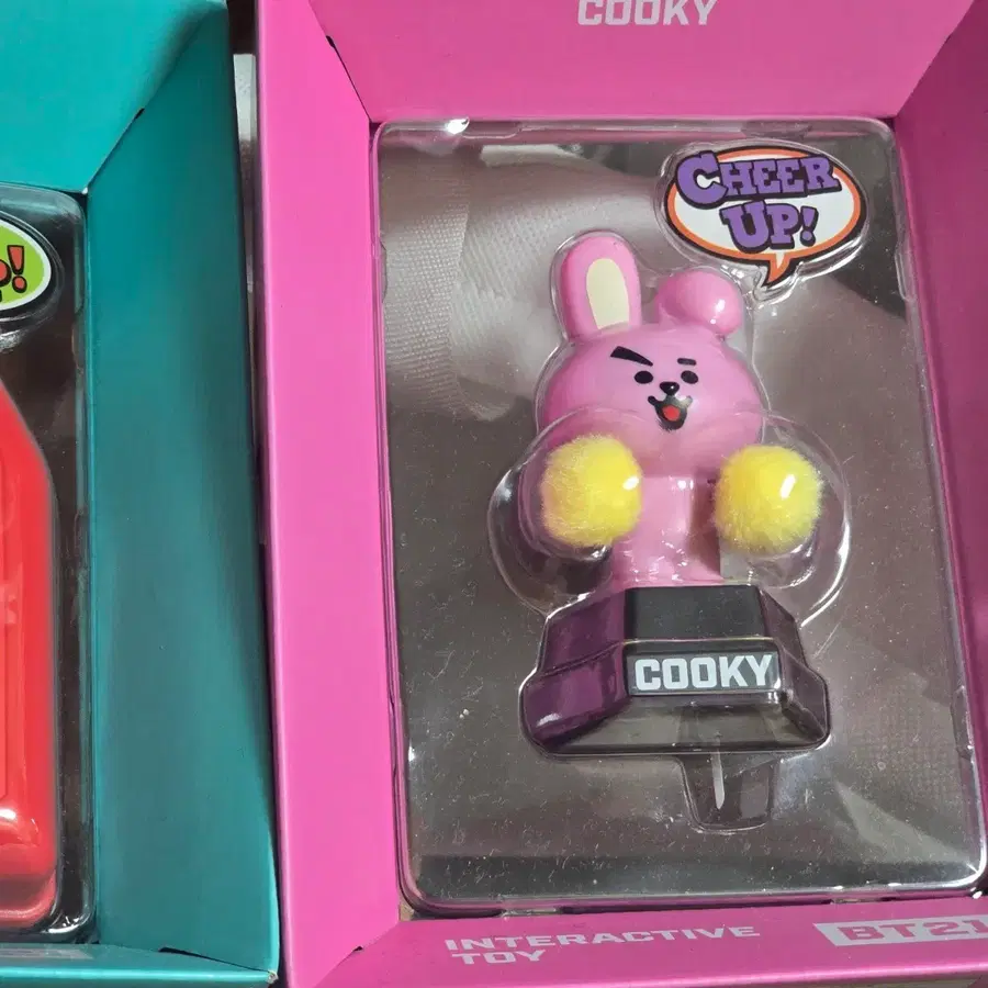 bt21 쿠키 치얼업 피규어 새상품