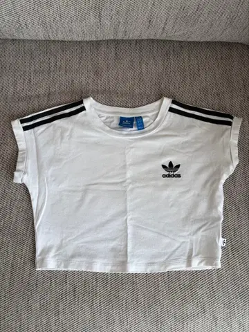 adidas 크롭 T셔츠 M 화이트