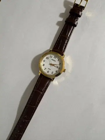SEIKO 여성용 손목시계 SUR822P1