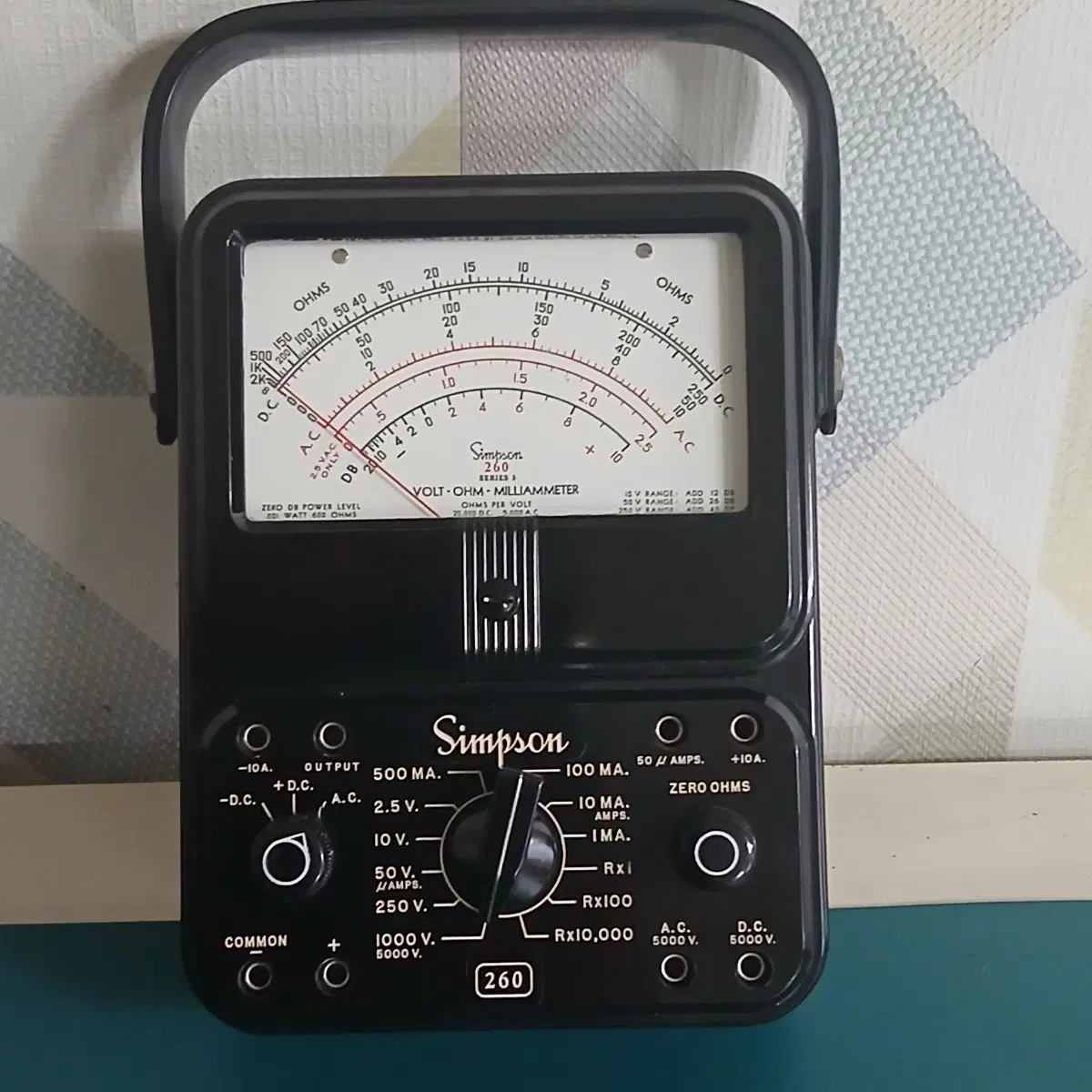 VINTAGE SIMPSON MULTIMETER 260
