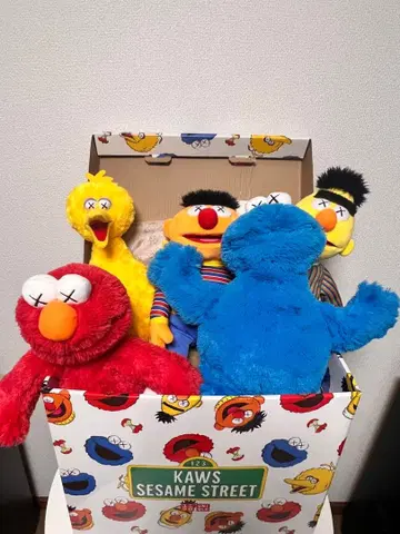 최종 가격 인하 KAWS SESAME STREET 컴플리트 박스
