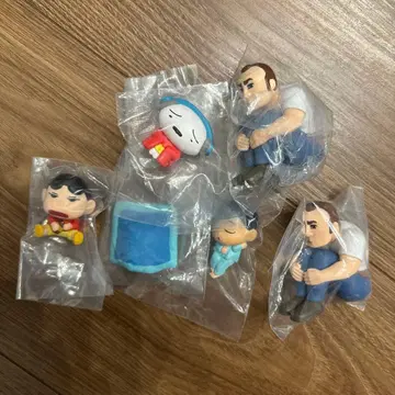 짱구는 못말려 피규어 묶음 판매 기다림