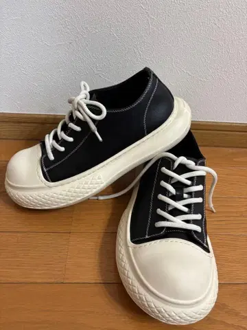 ASCLO 볼륨 아웃솔 스니커즈 28cm 통굽 한국