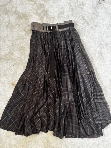 Sacai 사카이 플리츠 랩스커트 체크