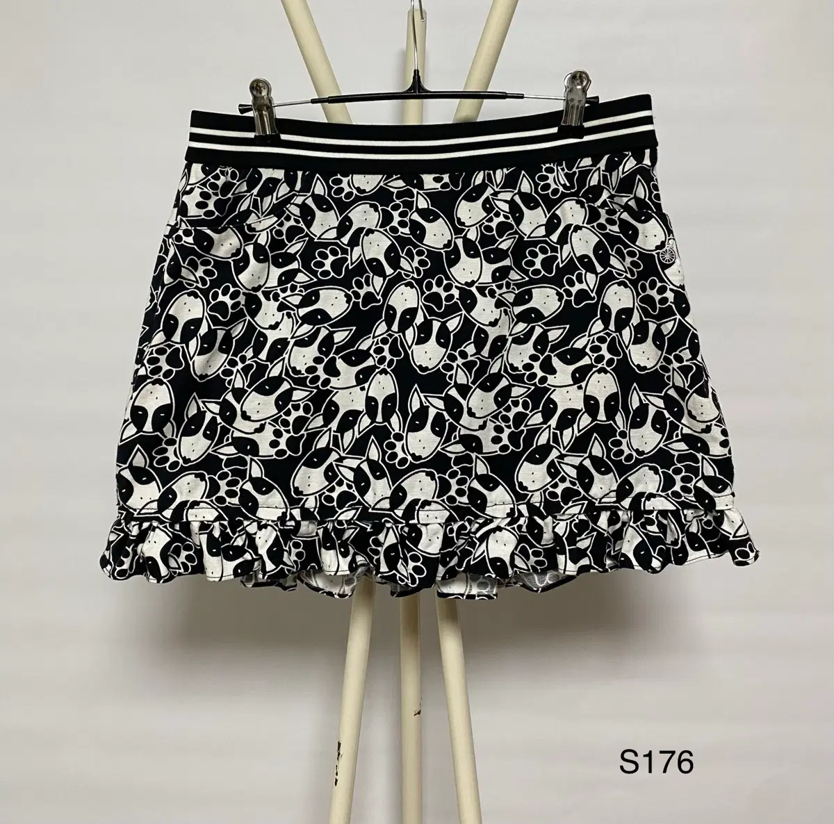 Beanpole 빈폴골프 불독 패턴 스커트 67