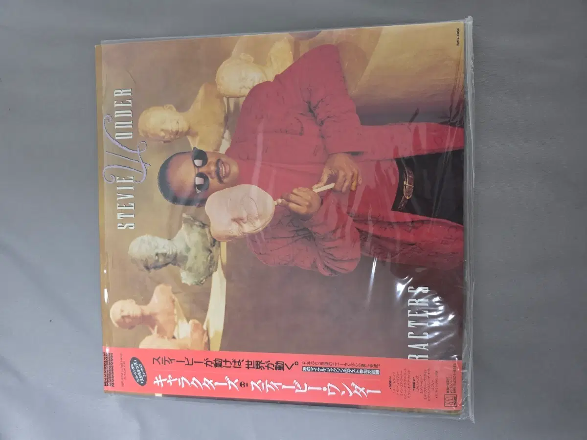 스티비 원더 Characters LP 일본반 띠지(OBI) 포함 (RMTL-8050)