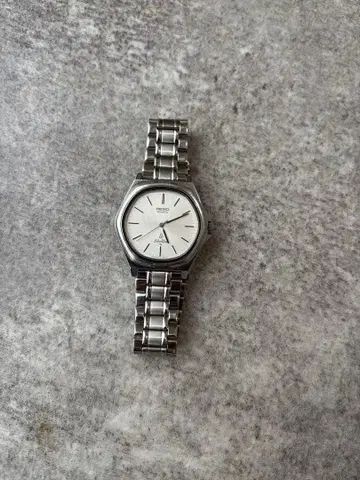 SEIKO QUARTZ 남성용 손목시계 실버 색상