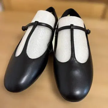 [미사용 새상품 택 포함] UNIQLO C T스트랩 발레 슈즈 24.5cm