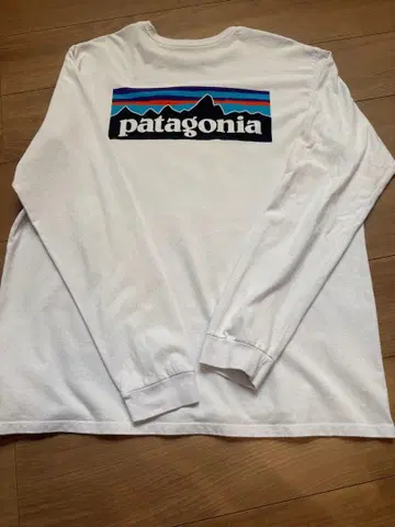 [ 새상품급 ] Patagonia 파타고니아 긴팔 티셔츠 롱T 화이트
