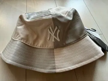 47Brand x Urban Outfitters 버킷햇