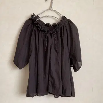 nest Robe 네스트로브 개더 프릴 블라우스