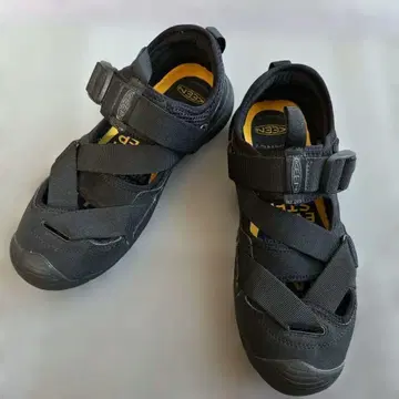 KEEN ZERRAPORT II 25.5cm 블랙 1026095