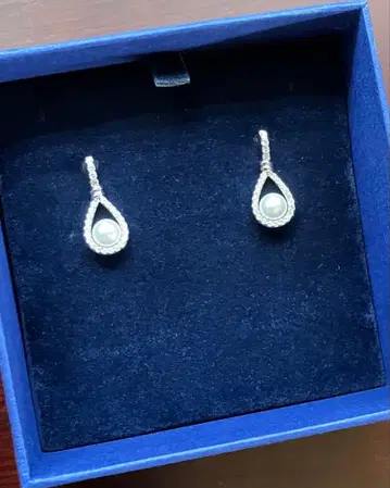 새상품 스와로브스키 Swarovski Enlace 펄 귀걸이