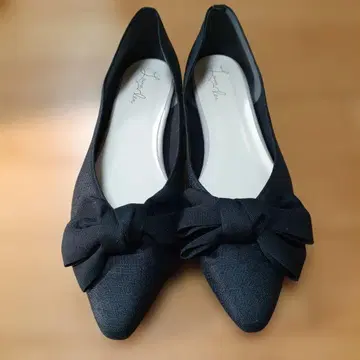 Launa lea 라우나레아 블랙 스틸레토 플랫 펌프스