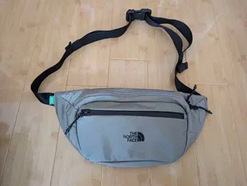 THE NORTH FACE 힙색 그레이