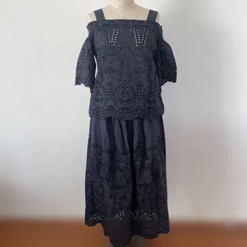질스튜어트 블랙 아이렛 레이스 셋업
