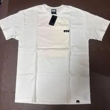 FTC 로고 티셔츠 화이트