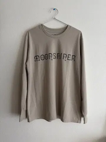 South2 West8 MOONSHINER 긴팔 티셔츠 베이지