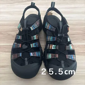 KEEN 샌들