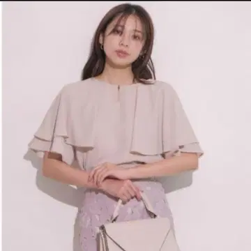 저스길리티 케이프 블라우스