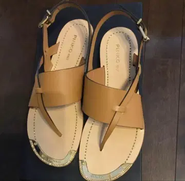 PINKO 반짝이는 샌들 made in italy