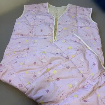 깃털 슬리퍼 65 x 130cm 핑크 눈 패턴
