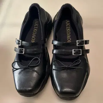 아키코 아오키 38 Giselle-faux leather