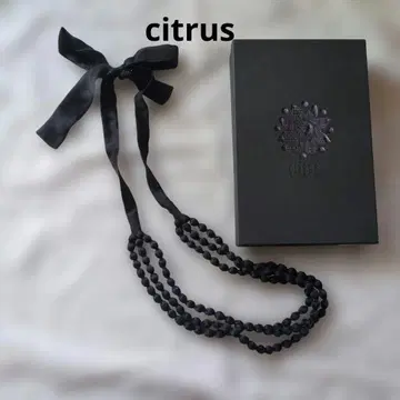 citrus 시트러스 실크 볼 목걸이