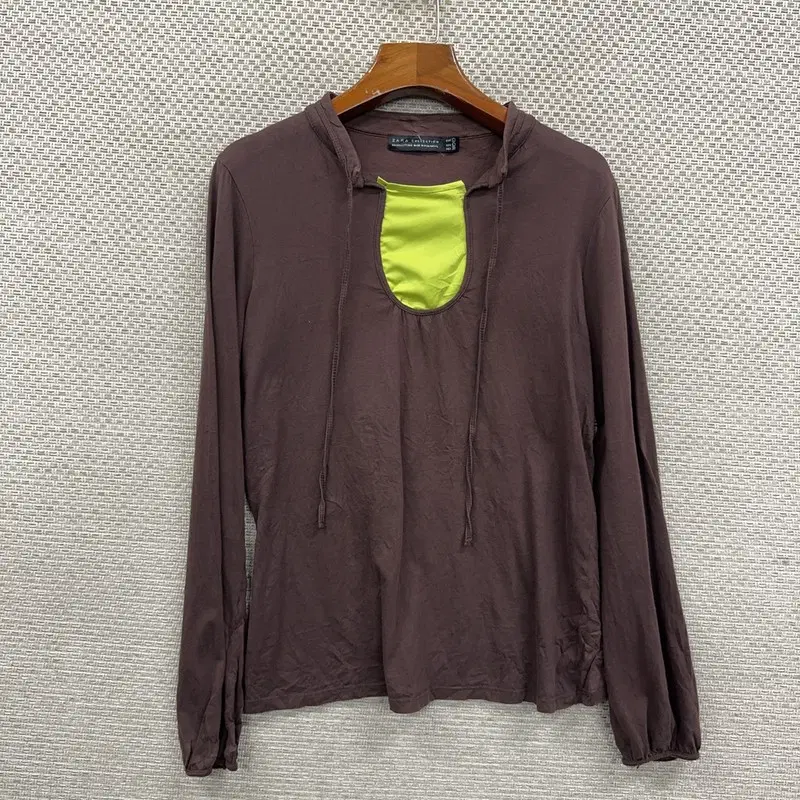 자라 ZARA 긴팔티 L D09198