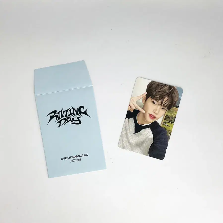 라이즈 소희 2024 팬콘 라이징데이 라이즈 버전 포토카드 3 RIIZE SOHEE 2024 FANCON RIIZING DAY RIIZE ver PHOTO CARD 3