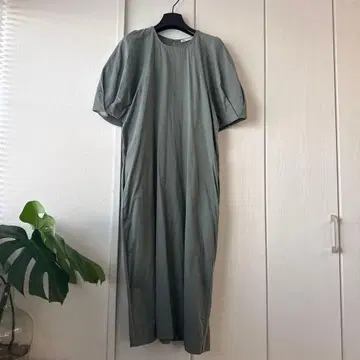 ZARA 퍼프 슬리브 코쿤 원피스