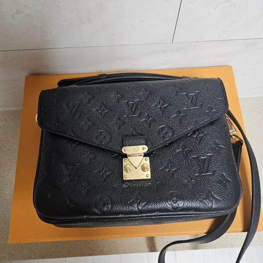 루이비통 포쉐트메티스 앙프렝뜨 mm