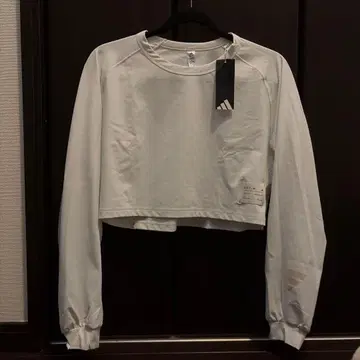 adidas day//0 화이트 크롭 셔츠 M