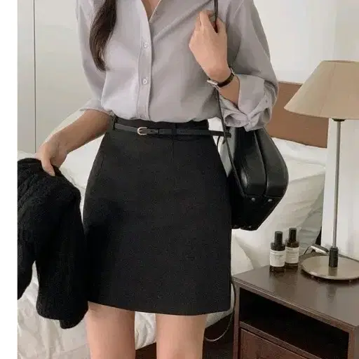 베니토 제작 베이직 치마 검정 (벨트 포함)