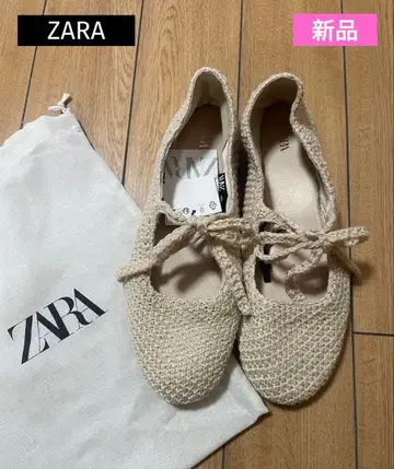 택 포함 새상품 ZARA 베이지 니트 편직 플랫슈즈 발레 슈즈