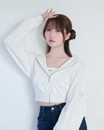 UV protection bijou zip hoodie 로제 뮤즈