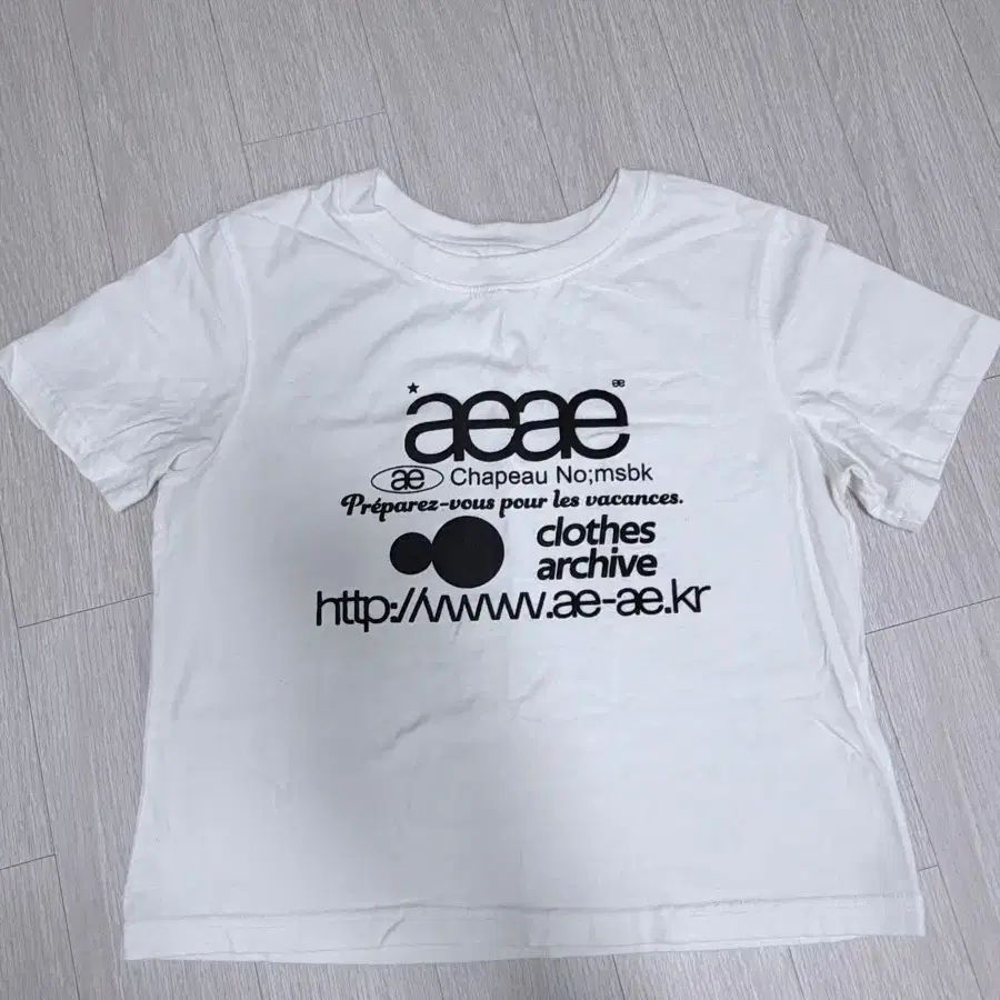 aeae 반팔티 크롭