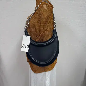 [ 새상품 ] ZARA 하프문 숄더백 체인