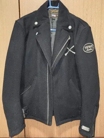 VANSON 반손 크로스본 더블 라이더 자켓 M 사이즈