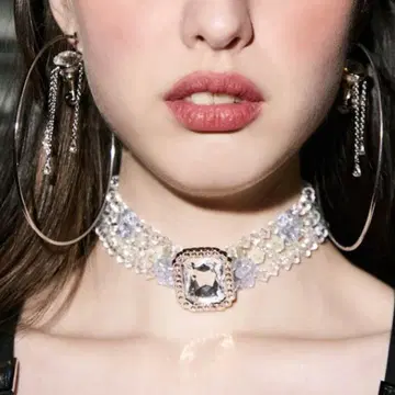 PAMEOPOSE 파메오 포즈 로얄 가든 초커 2304