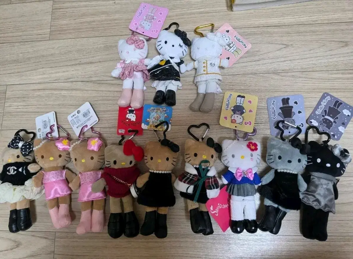 헬로키티 롱다리 인형 키링