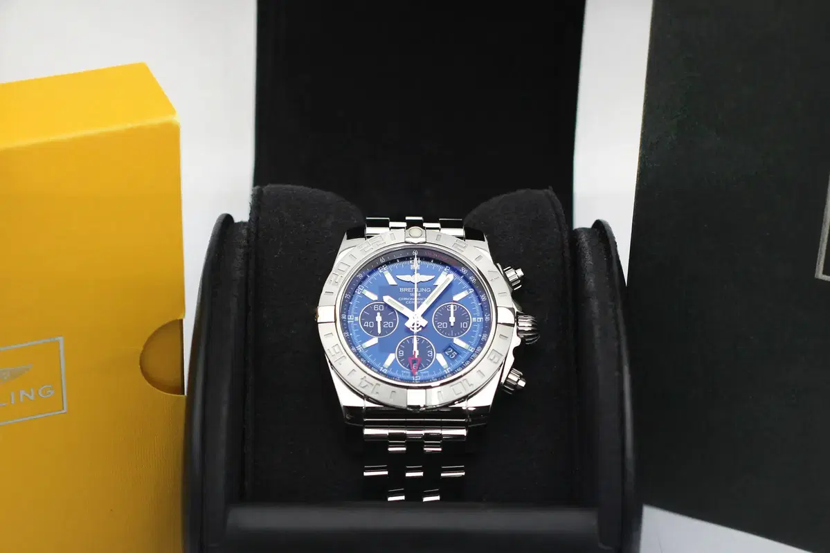 브라이틀링 크로노멧 GMT 스틸청판 44MM AB0420