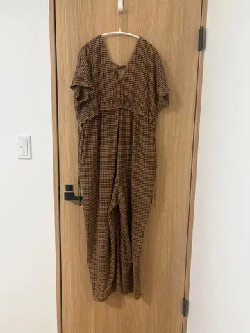 신상 니코앤드 올인원 브라운 체크 프리 사이즈