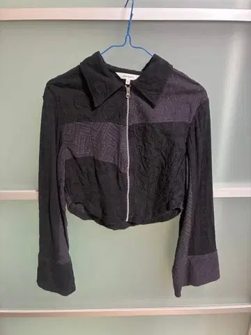 MOUSSY 크롭 집업 자켓