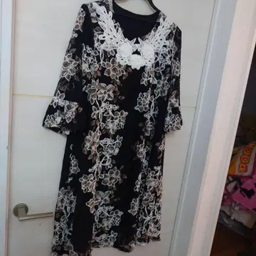 레이스 꽃무늬 원피스, 레오나르 원피스, 이타리야 원피스, ANNA SUI 원피스